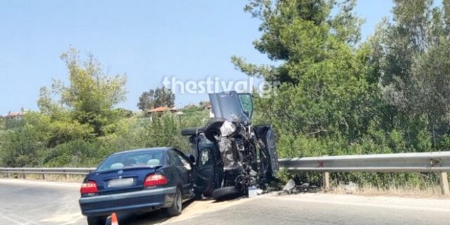 Χαλκιδική: Στο νοσοκομείο πέντε άτομα μετά από μετωπική δύο ΙΧ