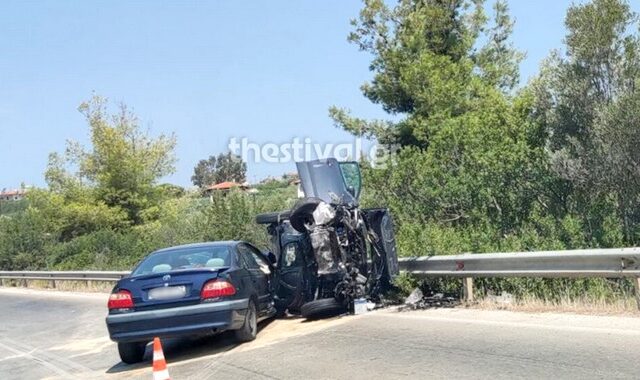Χαλκιδική: Στο νοσοκομείο πέντε άτομα μετά από μετωπική δύο ΙΧ