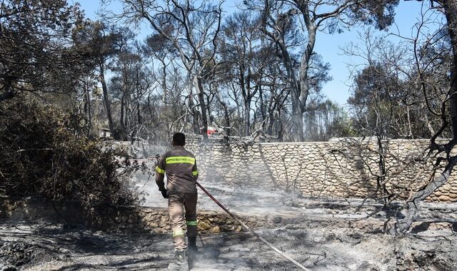 Εξόργισε τον ΣΥΡΙΖΑ ο λουόμενος Μητσοτάκης