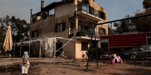 Φωτιά στην Βαρυμπόμπη: Προκαταρκτική έρευνα για τα αίτια