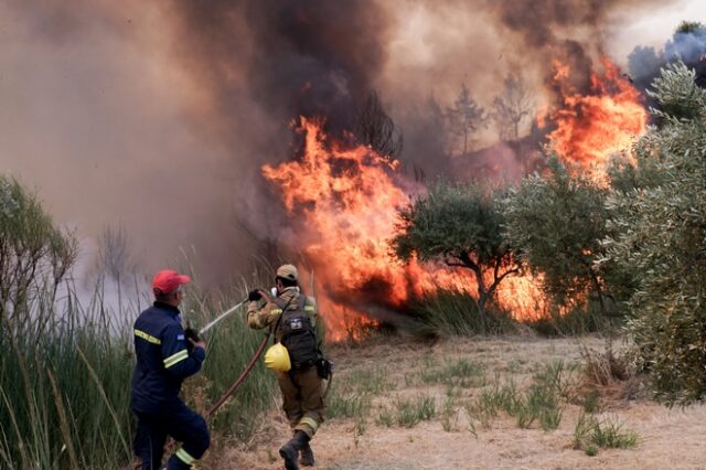 Φωτιά στην Ηλεία: Τέσσερις τραυματίες στο Κέντρο Υγείας Αρχαίας Ολυμπίας