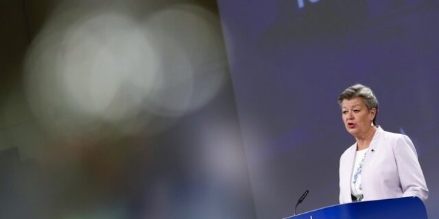 Γιόχανσον: Θα πρέπει να αποτρέψουμε τους Αφγανούς να κατευθύνονται προς την ΕΕ μέσω παράτυπων διαδρομών