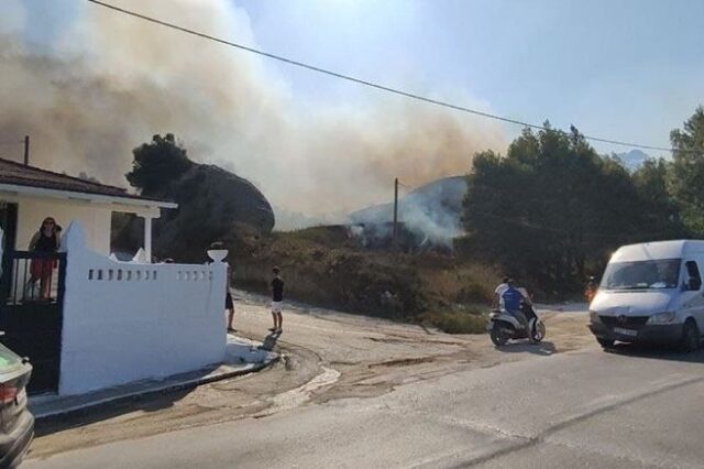 Ζάκυνθος: Προς οριοθέτηση η φωτιά στο Αργάσι