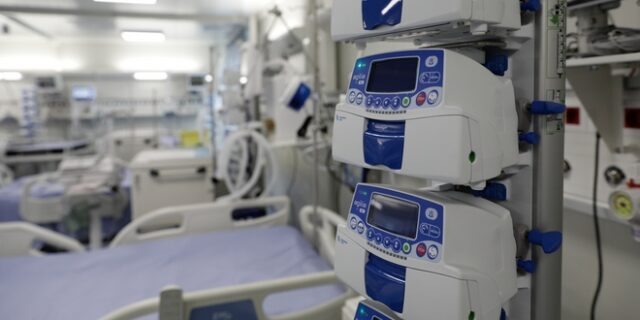 Διοικητής ΠΑΓΝΗ: Ανεμβολίαστοι όσοι νοσηλεύονται στη ΜΕΘ