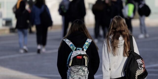 Κορονοϊός: Μέχρι την Παρασκευή η προμήθεια self-test στους μαθητές για όλο τον Σεπτέμβριο