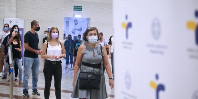 Κορονοϊός: 1319 κρούσματα σήμερα στην Ελλάδα – 28 νεκροί και 378 διασωληνωμένοι