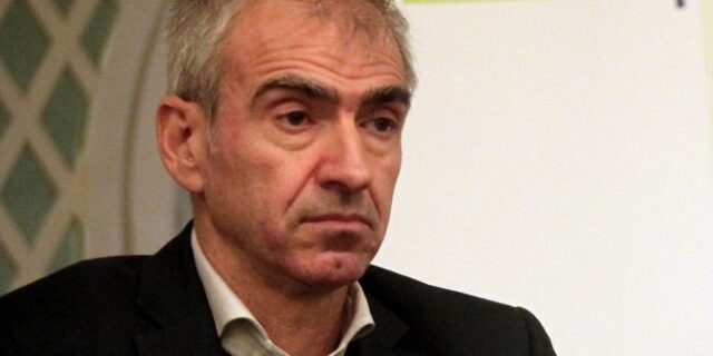 Νίκος Μαραντζίδης: Η αφοσίωση είναι γένους θηλυκού, και η ελπίδα επίσης!