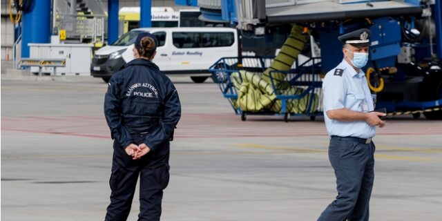 Κρήτη: Επιβάτης αεροπλάνου δεν ήθελε να βάλει μάσκα και συνελήφθη