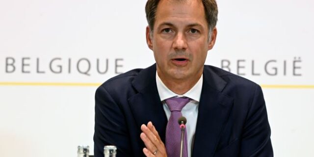 Βέλγιο: Ο Αλεξάντερ Ντε Κρου λέει “όχι” στον υποχρεωτικό εμβολιασμό