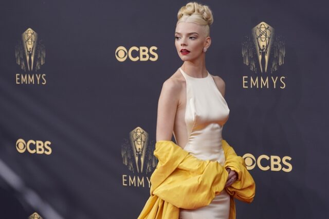 EMMY 2021: Ο αισθητικός θρίαμβος της Anya Taylor-Joy με το Dior φόρεμα