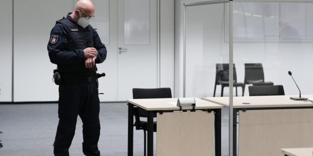 Γερμανία: “Διέφυγε” 96χρονη που θα δικαζόταν ως πρώην γραμματέας των ναζί