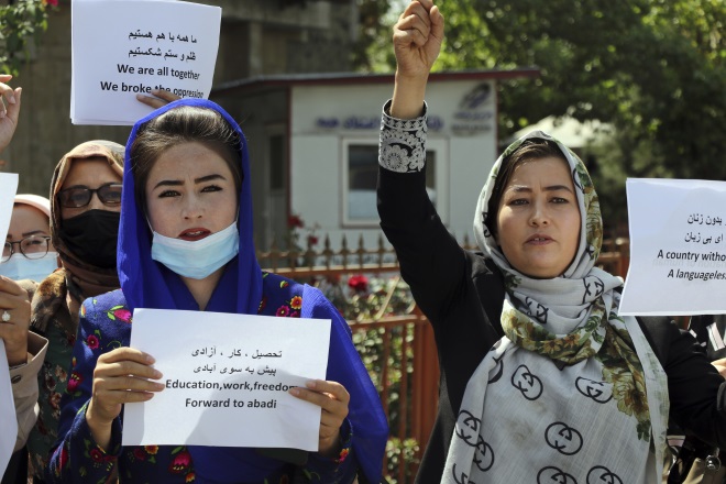 Αφγανιστάν: “Ναι” των Ταλιμπάν στις γυναίκες για σπουδές στα Πανεπιστήμια, σε διαφορετικές όμως αίθουσες από τους άνδρες