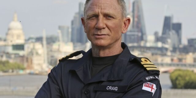 James Bond: Αντιπλοίαρχος του Βρετανικού Βασιλικού Ναυτικού ο Ντάνιελ Κρεγκ
