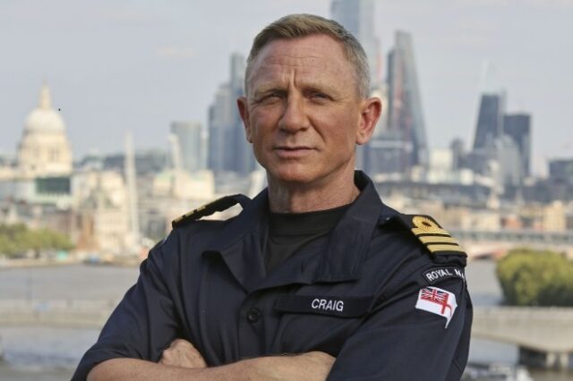 James Bond: Αντιπλοίαρχος του Βρετανικού Βασιλικού Ναυτικού ο Ντάνιελ Κρεγκ