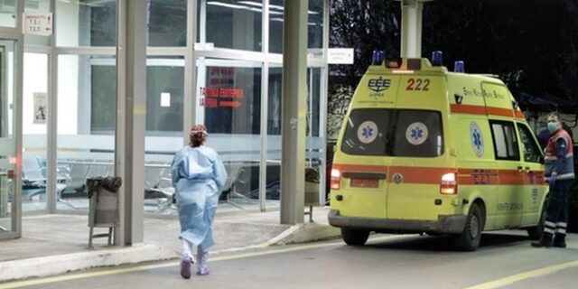 Λουτράκι: Αγωνία για αγοράκι μόλις 3 ετών – Εμφάνισε σπασμούς από υψηλό πυρετό