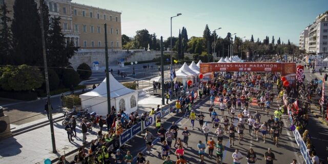 Την Κυριακή 12 Σεπτεμβρίου ο Ημιμαραθώνιος Αθήνας – Αφιερωμένος στον Μίκη Θεοδωράκη