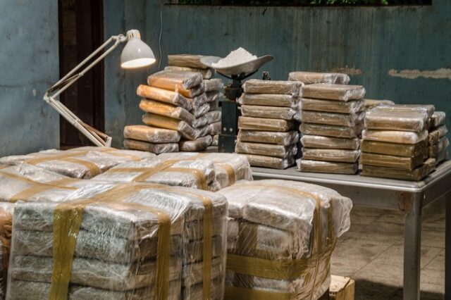 Ολλανδία: Κατασχέθηκαν 4 τόνοι κοκαΐνης στο λιμάνι του Ρότερνταμ – Η αξία τους