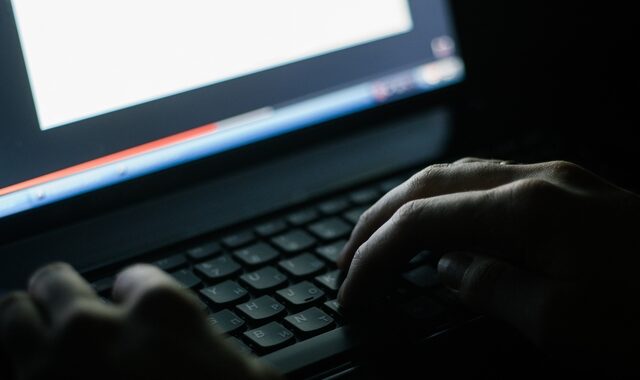 Ιρλανδία – Dark Web: Στη φυλακή άνδρας που κρυβόταν πίσω από δίκτυο παιδικής πορνογραφίας