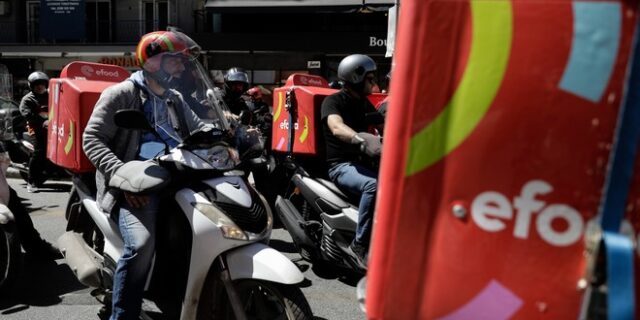 Efood: Αλλάζει εργασιακό καθεστώς των διανομέων – “Freelancer ή διακοπή συνεργασίας”