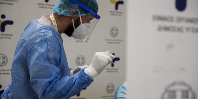 Κορονοϊός: 3040 νέα κρούσματα σήμερα στην Ελλάδα – 42 νεκροί και 333 διασωληνωμένοι