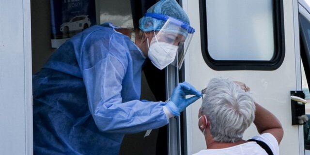 ΕΟΔΥ: Πού θα γίνονται τη Δευτέρα δωρεάν rapid test