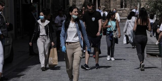 Φορολογικές δηλώσεις: Πόσο λιγότερο φόρο θα πληρώσουμε σε σχέση με πέρυσι