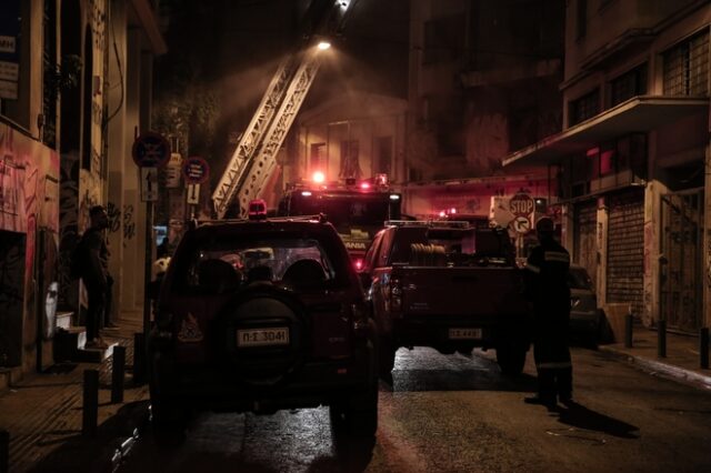 Τραγωδία στον Άγιο Δημήτριο: Νεκρή μια γυναίκα από φωτιά στο σπίτι της