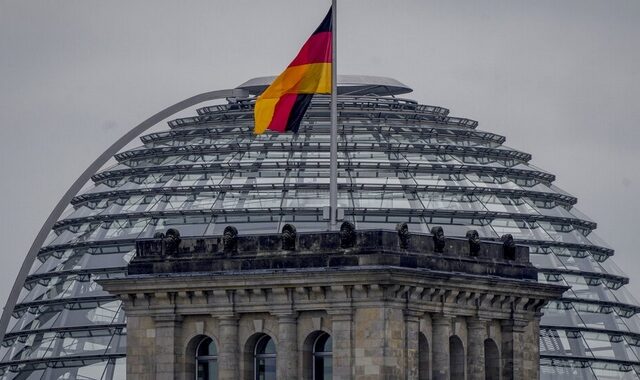 Εκλογές στη Γερμανία: Κυβέρνηση με Πράσινους και Φιλελεύθερους επιδιώκει ο Σολτς