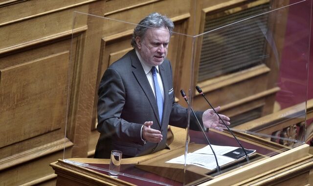 Κατρούγκαλος: “Η απέλαση διπλωματών είναι η έσχατη επιλογή στις διπλωματικές σχέσεις”