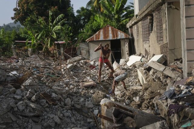 Σεισμός στην Αϊτή: 2.248 νεκροί, 329 άνθρωποι εξακολουθούν να αγνοούνται