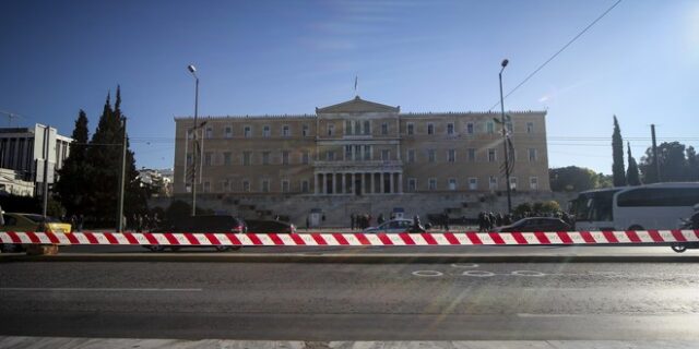“Φρούριο” η Αθήνα για την EuroMed9: Ρυθμίσεις κυκλοφορίας, απαγόρευση συναθροίσεων και κλειστή Ακρόπολη