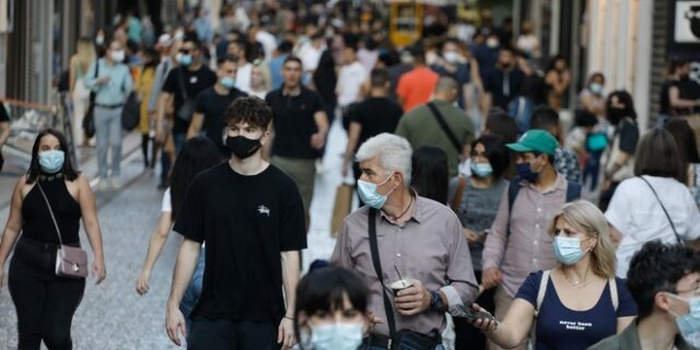 Κορονοϊός: Γεμίζουν με ανεμβολίαστους οι ΜΕΘ – Εκτιμήσεις για μάσκες και μέτρα για αρκετά χρόνια ακόμη