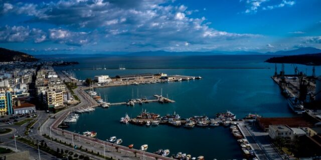Εντείνονται οι πιέσεις για την σύνδεση του λιμανιού του Βόλου με το σιδηροδρομικό δίκτυο