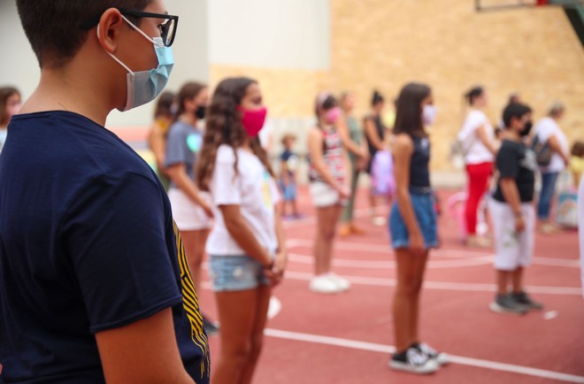 Παπαευαγγέλου: Μάσκες και τεστ περιορίζουν κατά 85% την μετάδοση του ιού στα σχολεία