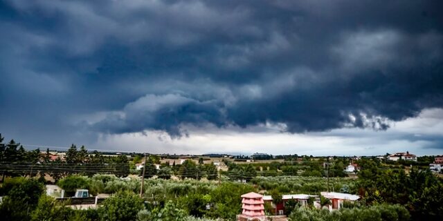 Καιρός Θεσσαλονίκη: Νεφώσεις με τοπικές βροχές