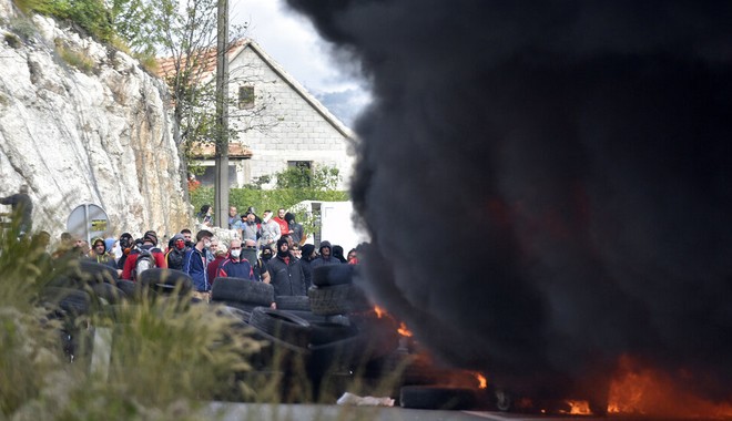 Μαυροβούνιο: Πυροβολισμοί, οδοφράγματα και συμπλοκές στην ενθρόνιση του νέου Μητροπολίτη