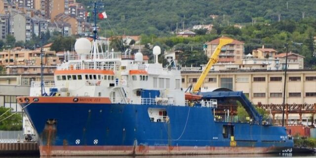 Διαψεύδει η κυβέρνηση ότι τουρκικό πλοίο έφτασε στα 2,5 ναυτικά μίλια από την Κρήτη 
