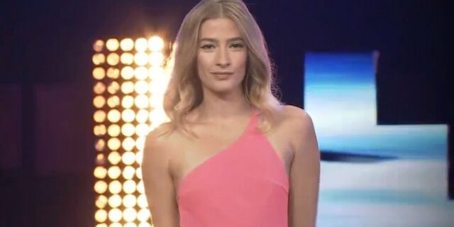 GNTM 4 – Ισμήνη Παπαβλασοπούλου: Εντυπωσιακή είσοδος του νέου μέλους της κριτικής επιτροπής
