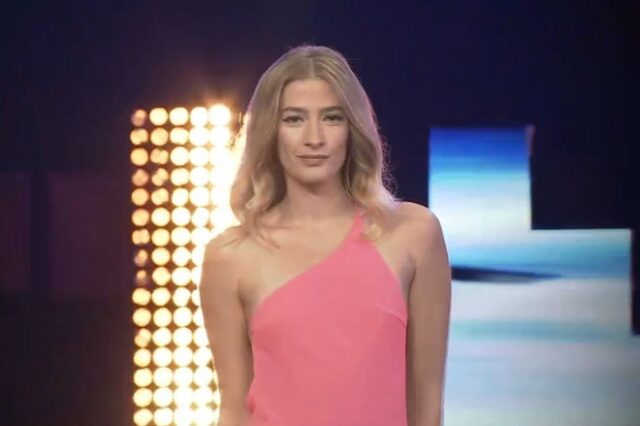GNTM 4 – Ισμήνη Παπαβλασοπούλου: Εντυπωσιακή είσοδος του νέου μέλους της κριτικής επιτροπής