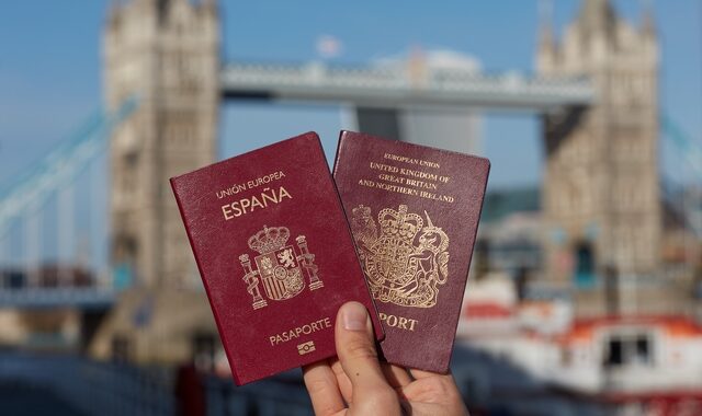 Σε αδιέξοδο Βρετανοί που θέλουν να σπουδάσουν στο εξωτερικό μετά το Brexit