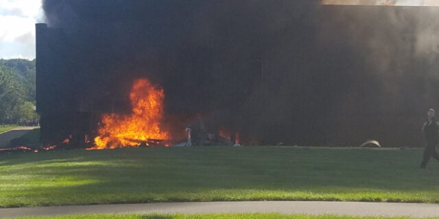 ΗΠΑ: Αεροπλάνο συνετρίβη σε κτήριο στο Κονέκτικατ