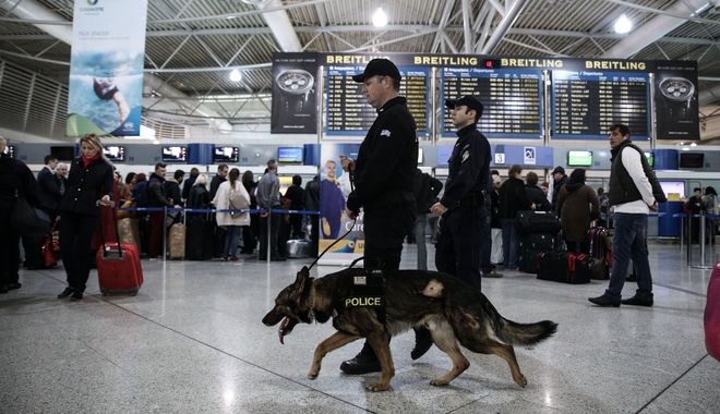 Κατάπιε 40 φιξάκια κοκαΐνης για να τα περάσει από το αεροδρόμιο