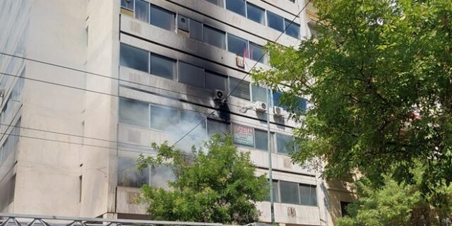 Φωτιά σε κτίριο στην 3ης Σεπτεμβρίου