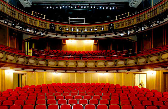 Πέντε παραστάσεις στις σκηνές του Εθνικού Θεάτρου μέχρι το τέλος του χρόνου