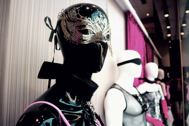 Τι αγοράζουν απ’ τα Sex Shop οι Έλληνες