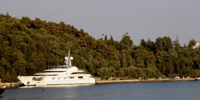 Οι πολίτες στενάζουν και η κυβέρνηση δίνει επιδότηση 4,3 εκ. στον Ριμπολόβλεφ για τον Σκορπιό