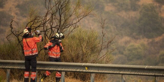 Ισπανία: Στο έλεος των πυρκαγιών για 5 ημέρα η Ανδαλουσία – Εκκενώνονται πόλεις