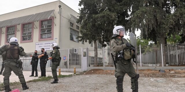 ΕΠΑΛ Σταυρούπολης: Τραυματισμοί και συλλήψεις στις φασιστικές επιθέσεις – Οργή γονέων για την στάση της ΕΛΑΣ