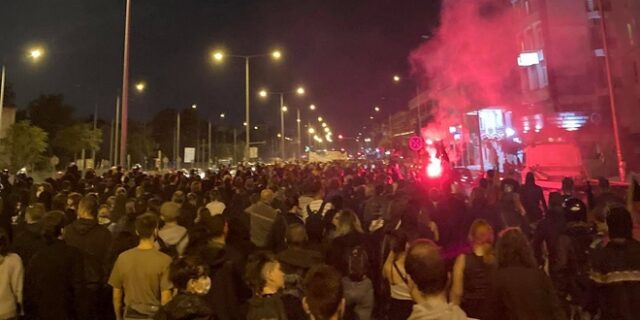 ΕΠΑΛ Σταυρούπολης: Μαζική αντιφασιστική απάντηση στις ακροδεξιές επιθέσεις – 20 προσαγωγές