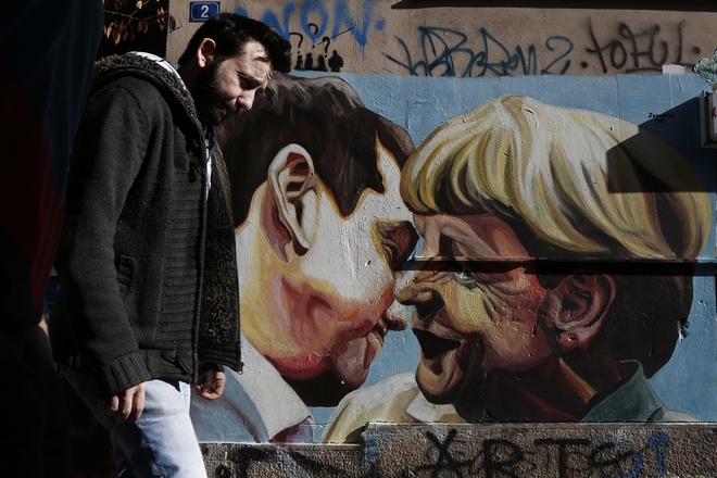 Zeit: Ο Αλέξης Τσίπρας αποχαιρετά την Άνγκελα Μέρκελ